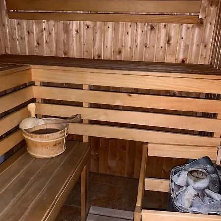 Hotel Nocowanie Restauracja Wenecka *